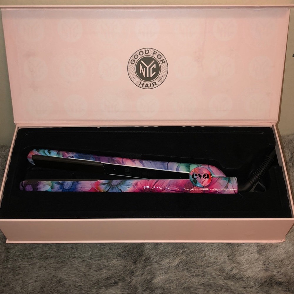 Eva nyc styling iron